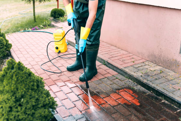 Best Pool Deck Cleaning  in Guthrie Center, IA